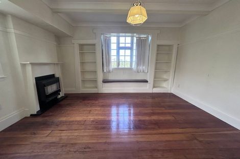 Photo of property in 145 Kelburn Parade, Kelburn, Wellington, 6012