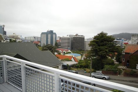 Photo of property in 336 The Terrace, Te Aro, Wellington, 6011