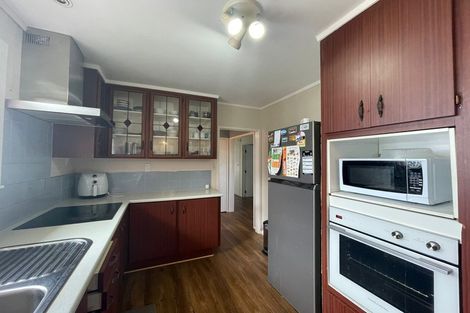 Photo of property in 151 Settlement Road, Papakura, 2110