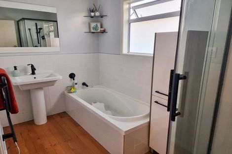 Photo of property in 249 Queen Street, Pukekohe, 2120