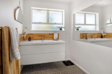 Photo of property in 1 Langley Avenue, Milson, Palmerston North, 4414