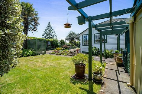 Photo of property in 53 Fantham Street, Hawera, 4610