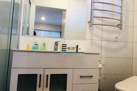 Photo of property in 44 Bleakhouse Road, Howick, Auckland, 2014