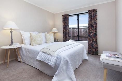 Photo of property in 2/27 Waimairi Road, Upper Riccarton, Christchurch, 8041