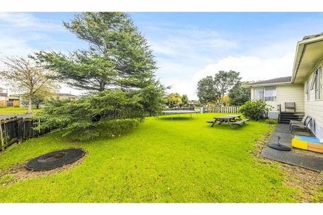 Photo of property in 2 Hobman Place, Manurewa, Auckland, 2102