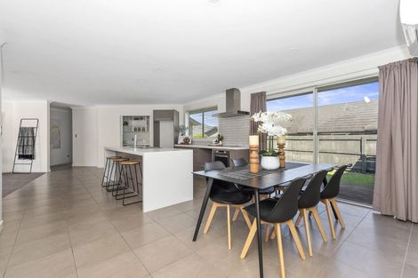 Photo of property in 42 Somerton Drive, Huntington, Hamilton, 3210