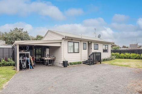 Photo of property in 11a Michael Road, Paraparaumu Beach, Paraparaumu, 5032