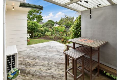 Photo of property in 14 Adel Place, Weymouth, Auckland, 2103