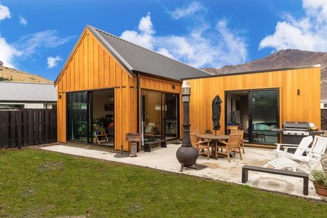 Photo of property in 3 Bathans Lane, Lake Hayes, Queenstown, 9304