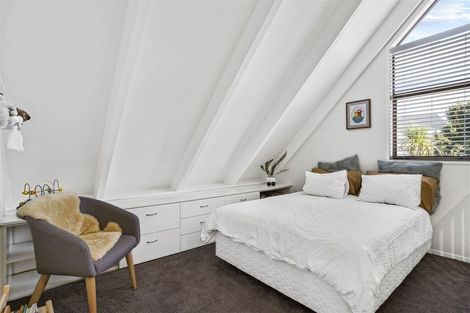 Photo of property in 1/7 Springfield Street, Forrest Hill, Auckland, 0620