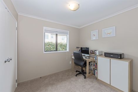 Photo of property in 9 Kingtide Place, Red Beach, 0932