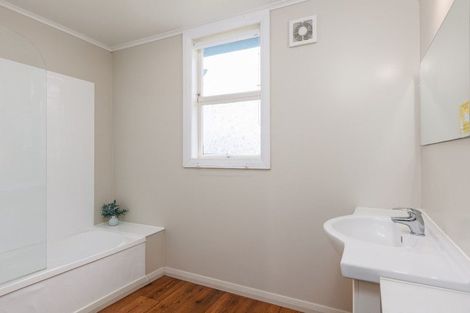 Photo of property in 82 High Street, Eketahuna, 4900