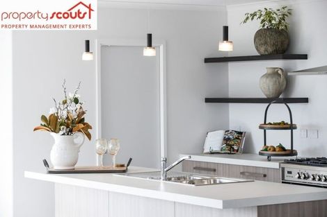 Photo of property in 45 Kaurinui Crescent, One Tree Point, 0118