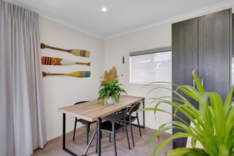 Photo of property in 8 Manatu Lane, Inglewood, 4330