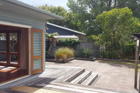 Photo of property in 15 Stewart Place, Melville, Hamilton, 3206