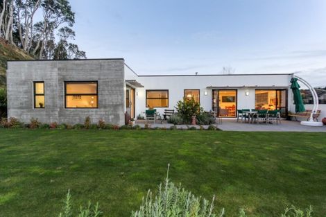 Photo of property in 82 Karamea Street, Whalers Gate, New Plymouth, 4310