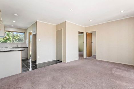 Photo of property in 2/17a Rose Road, Papatoetoe, Auckland, 2025