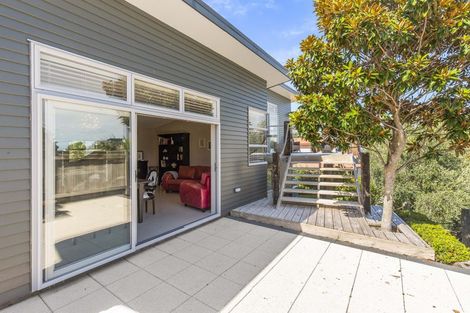 Photo of property in 11 Metzenthin Close, Raumati South, Paraparaumu, 5032