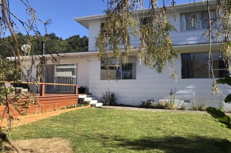 Photo of property in 75a Hampden Street, Picton, 7220