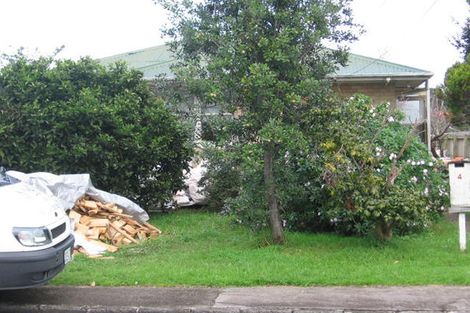 Photo of property in 4 Laureston Avenue, Papatoetoe, Auckland, 2025