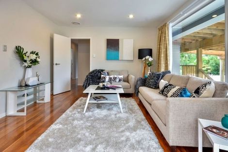 Photo of property in 27 Normanton Street, Glenfield, Auckland, 0629