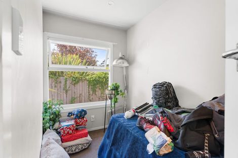 Photo of property in 2/27 Hills Road, Edgeware, Christchurch, 8013