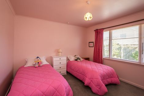 Photo of property in 37 Holly Road, St Albans, Christchurch, 8014