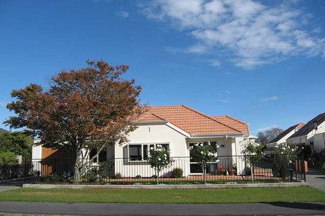 Photo of property in 61 Bryndwr Road, Bryndwr, Christchurch, 8052