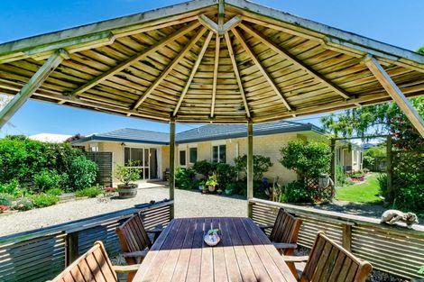 Photo of property in 88 Weggery Drive, Waikanae Beach, Waikanae, 5036