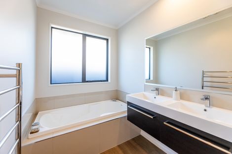 Photo of property in 105 Metehau Street, Marshland, Christchurch, 8083