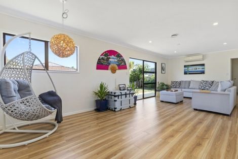 Photo of property in 1a Sunshine Rise, Raglan, 3225