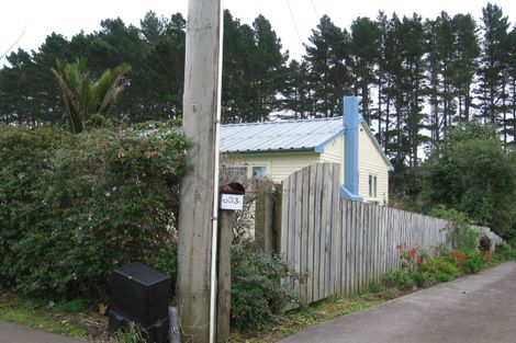 Photo of property in 635 Swanson Road, Swanson, Auckland, 0612