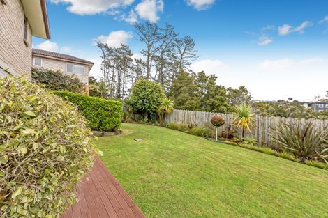 Photo of property in 9 Kingtide Place, Red Beach, 0932