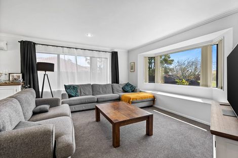 Photo of property in 6 Lothian Brae, Wattle Downs, Auckland, 2103