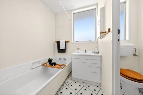 Photo of property in 35 Lincoln Road, Carterton, 5713