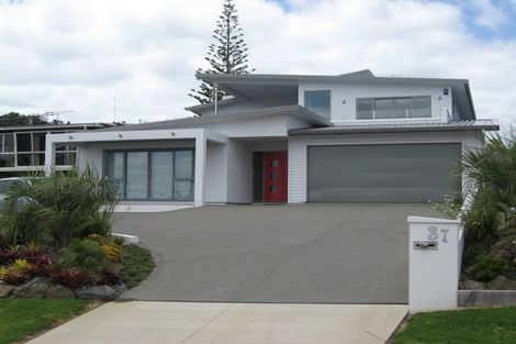 Photo of property in 37 De Luen Avenue, Tindalls Beach, Whangaparaoa, 0930
