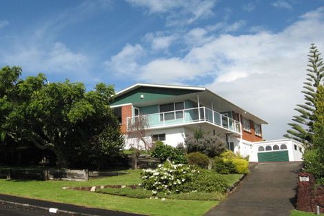 Photo of property in 26 Paisley Street, Mellons Bay, Auckland, 2014