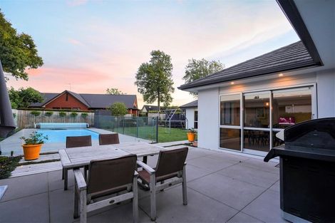 Photo of property in 16 Bree Place, Flagstaff, Hamilton, 3210