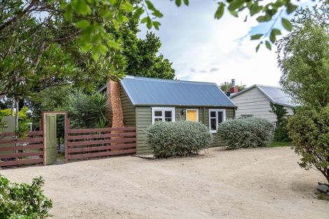 Photo of property in 140 Fitzherbert Street, Featherston, 5710