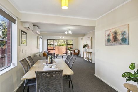 Photo of property in 2/29a Parkvale Road, Karori, Wellington, 6012