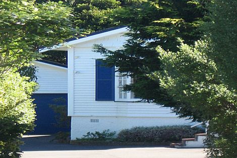 Photo of property in 18 Nicholson Road, Khandallah, Wellington, 6035