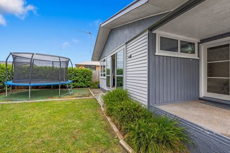 Photo of property in 11a Fox Place, Cloverlea, Palmerston North, 4412