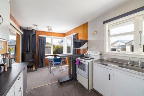 Photo of property in 24 Ontario Place, Wainoni, Christchurch, 8061