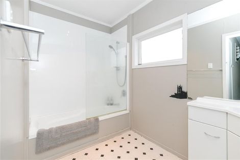 Photo of property in 19 Paterson Street, Frankton, Hamilton, 3204