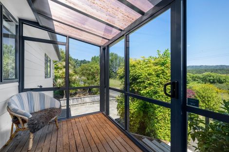 Photo of property in 17 Boons Valley Road, Waikawa, Picton, 7220