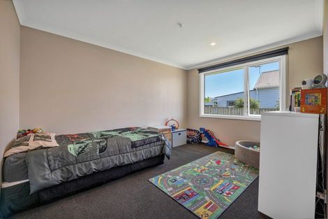 Photo of property in 63 Domett Street, Waitara, 4320