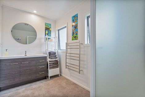 Photo of property in 3 Ocean Beach Road, Tairua, 3508