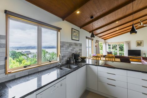 Photo of property in 12 Cobden Crescent, Bluff Hill, Napier, 4110