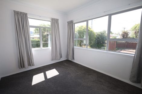 Photo of property in 14 Monokia Street, Fairy Springs, Rotorua, 3015