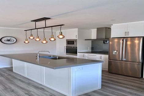 Photo of property in 14 Buddle Road, Paerata, 2124